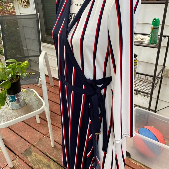 Wrap dress by Tommy Hillifiger - Picture 3 of 5